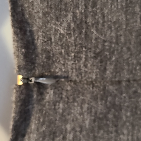 LOFT Gray Pleated Dress Sz. 8 - Picture 5 of 8